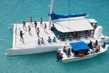 Catamarán y lancha - Excursión a Isla Saona